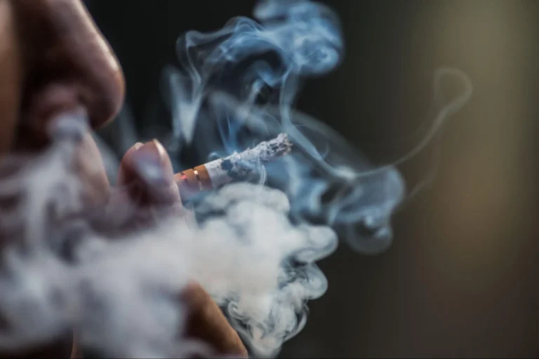Intensive Telephone-Based Counseling can Help Quit Smoking