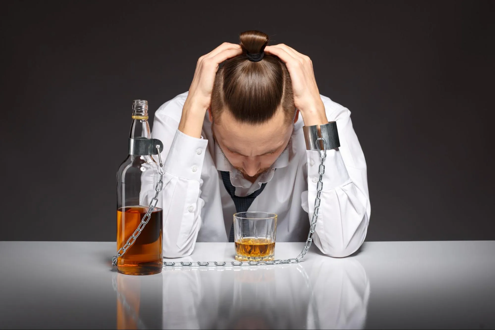 Leading neurologists say that altered gut microbiota may increase the risk of alcohol addiction